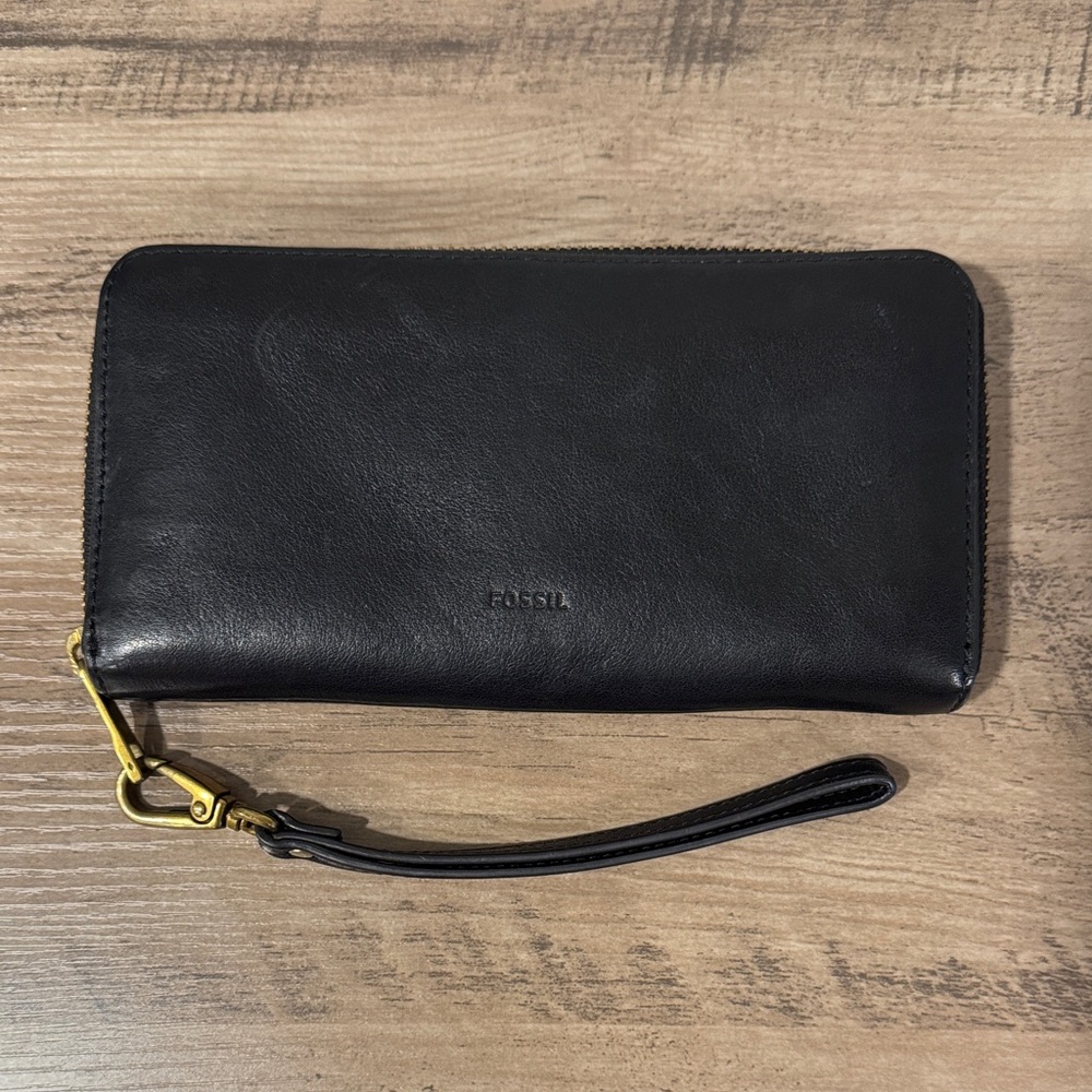 Fossil Black Leather Wristlet Wallet